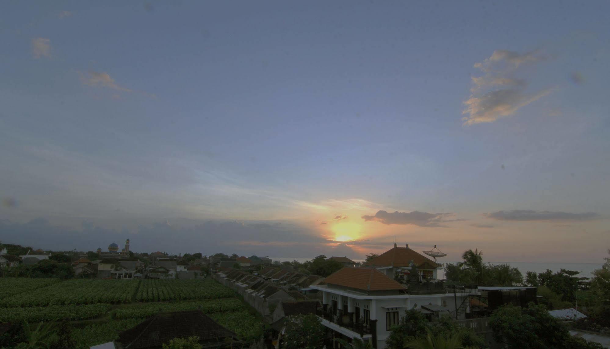 Hotel Mandari Pabean Buleleng Extérieur photo